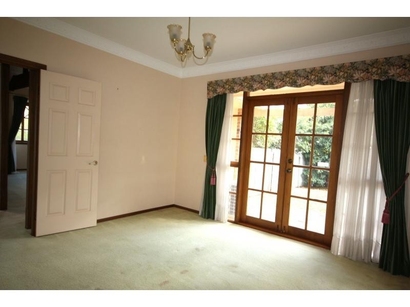 38 Northbrook Street, Sinnamon Park QLD 4073