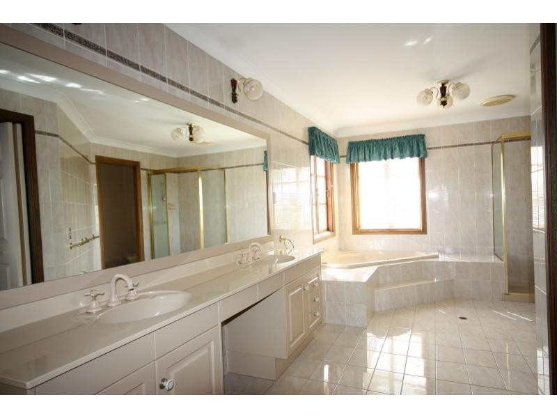 38 Northbrook Street, Sinnamon Park QLD 4073