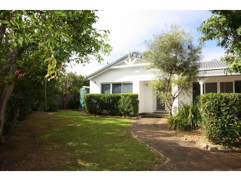 6 Dove Tree Crescent, Sinnamon Park QLD 4073