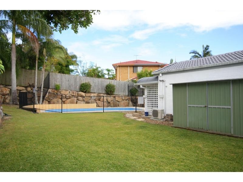 6 Dove Tree Crescent, Sinnamon Park QLD 4073