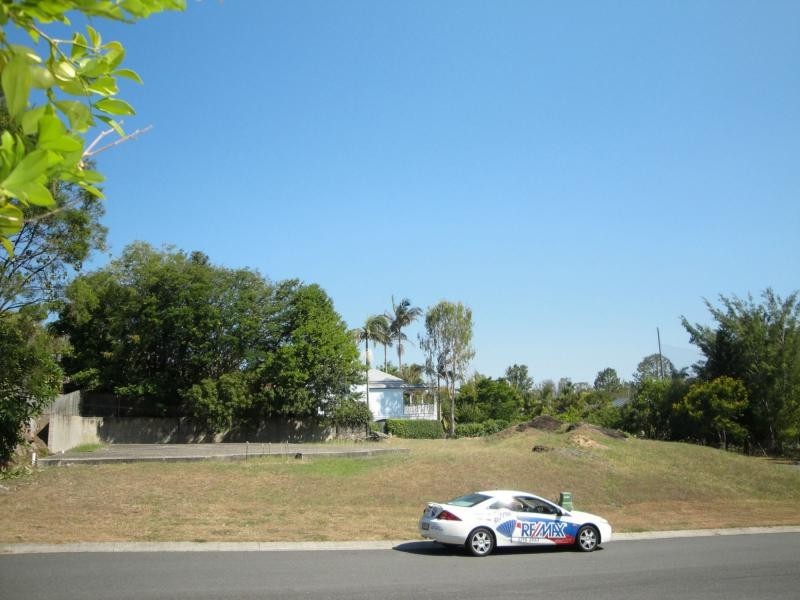 43 Westlake Drive, Mount Ommaney QLD 4074