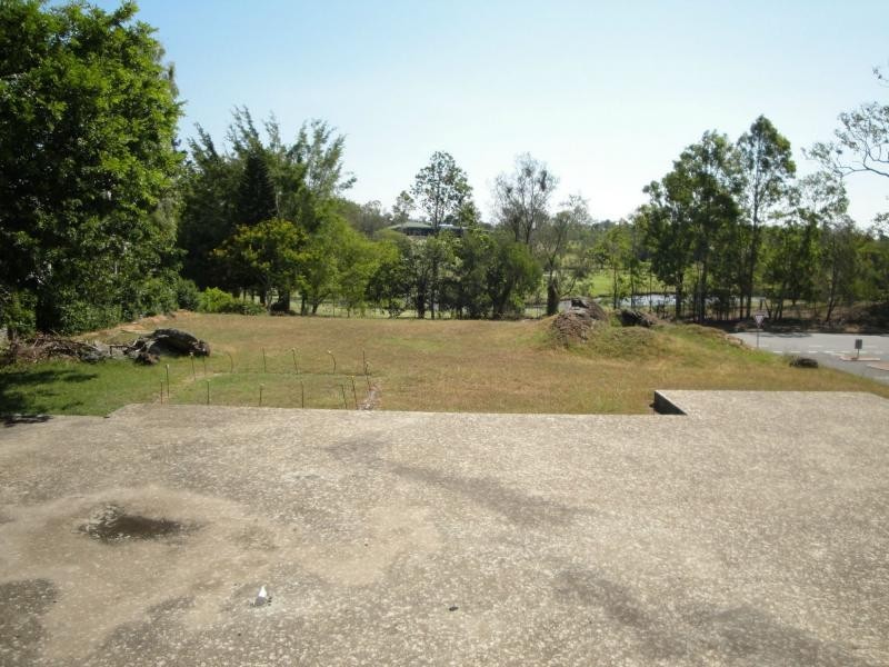 43 Westlake Drive, Mount Ommaney QLD 4074