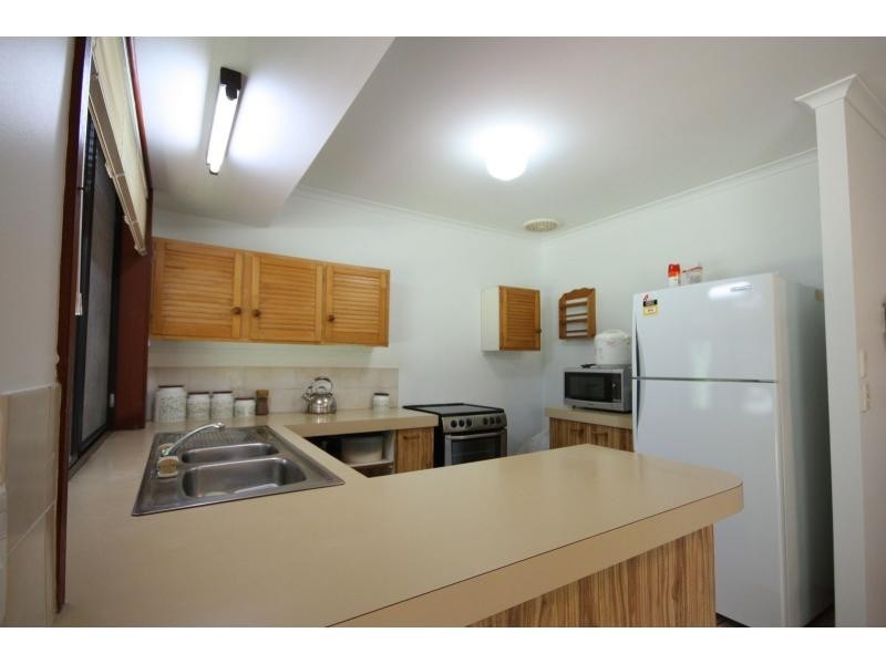 18 Santolina Place, Sinnamon Park QLD 4073