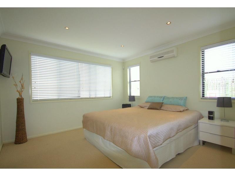 60 Edenbrooke Drive, Seventeen Mile Rocks QLD 4073