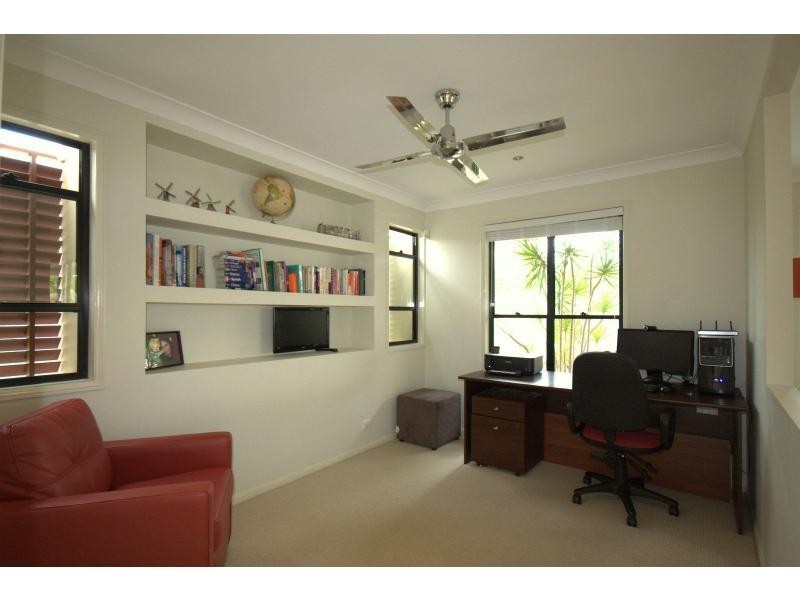 60 Edenbrooke Drive, Seventeen Mile Rocks QLD 4073