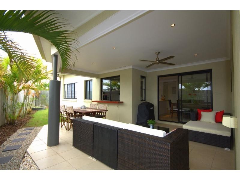 60 Edenbrooke Drive, Seventeen Mile Rocks QLD 4073