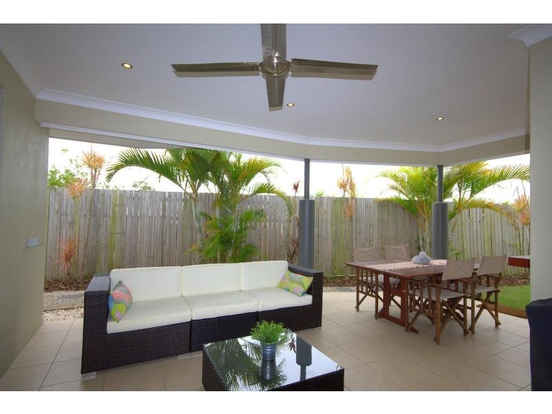 60 Edenbrooke Drive, Seventeen Mile Rocks QLD 4073