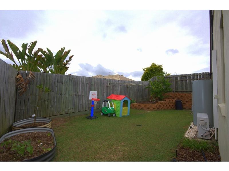 60 Edenbrooke Drive, Seventeen Mile Rocks QLD 4073