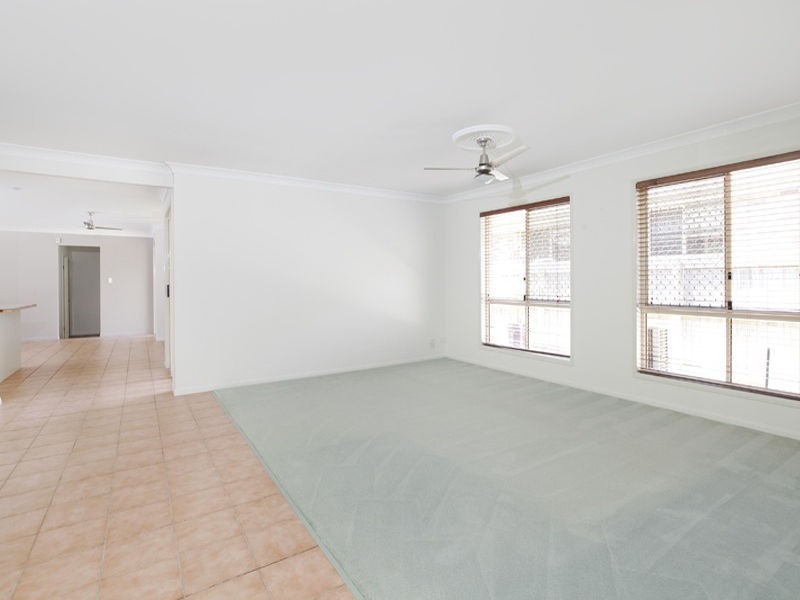 21 Prospect Crescent, Forest Lake QLD 4078