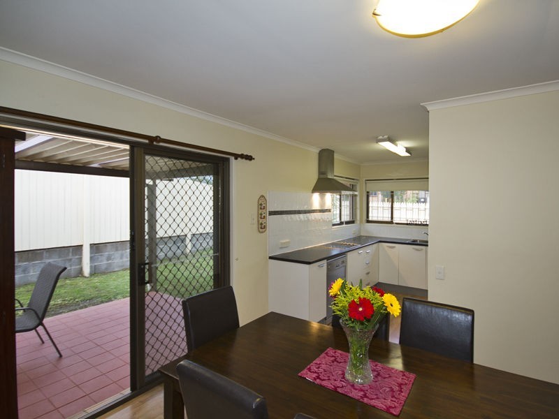 1 Loddon, Riverhills QLD 4074