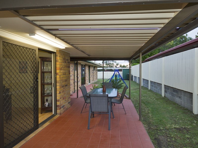 1 Loddon, Riverhills QLD 4074