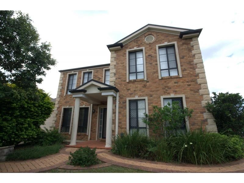 2 Moncrieff Court, Mount Ommaney QLD 4074