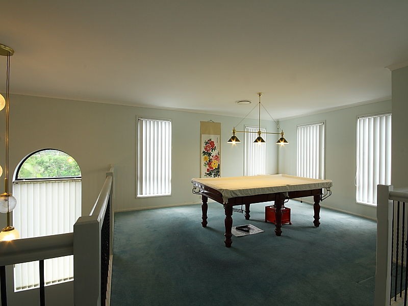 2 Moncrieff Court, Mount Ommaney QLD 4074