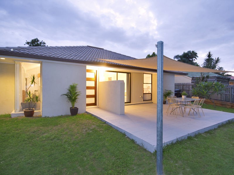 22 Langlo Street, Riverhills QLD 4074