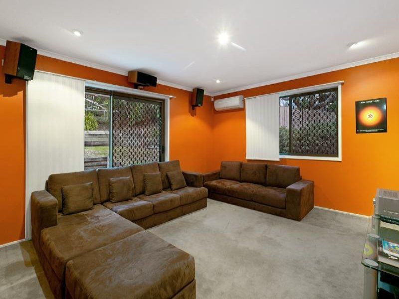 124 Arrabri Avenue, Mount Ommaney QLD 4074