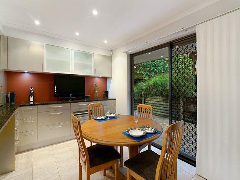 124 Arrabri Avenue, Mount Ommaney QLD 4074