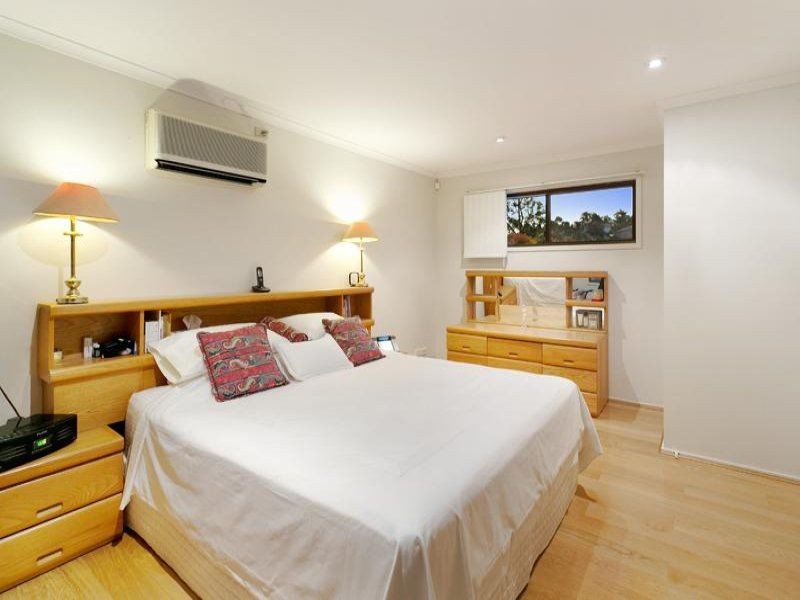 124 Arrabri Avenue, Mount Ommaney QLD 4074