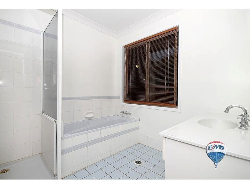 Sinnamon Park QLD 4073