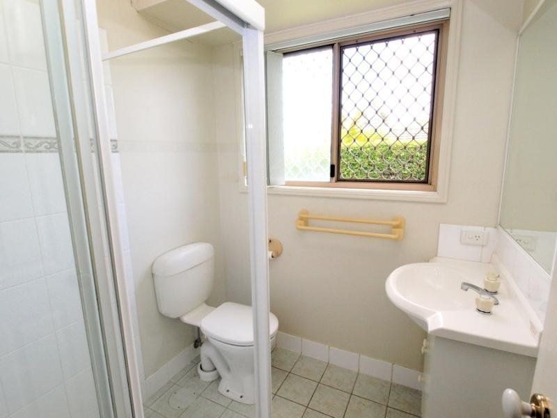 6 Bengar Pl Street, Seventeen Mile Rocks QLD 4073