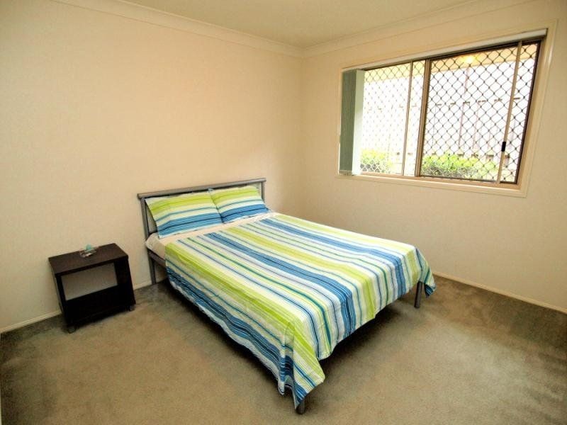 6 Bengar Pl Street, Seventeen Mile Rocks QLD 4073