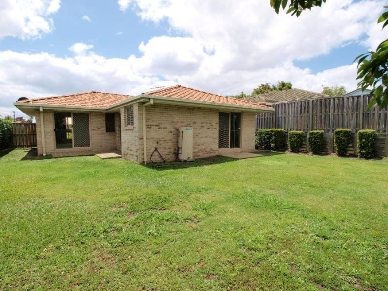 6 Bengar Pl Street, Seventeen Mile Rocks QLD 4073