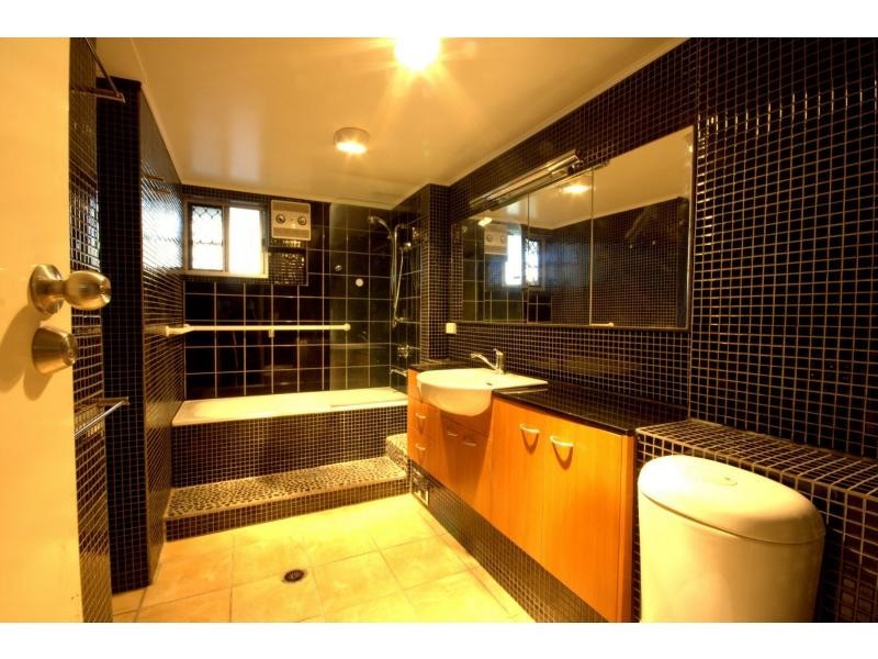 35 Yallambee Road, Jindalee QLD 4074