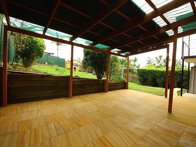 66 Brownie Street, Jamboree Heights QLD 4074