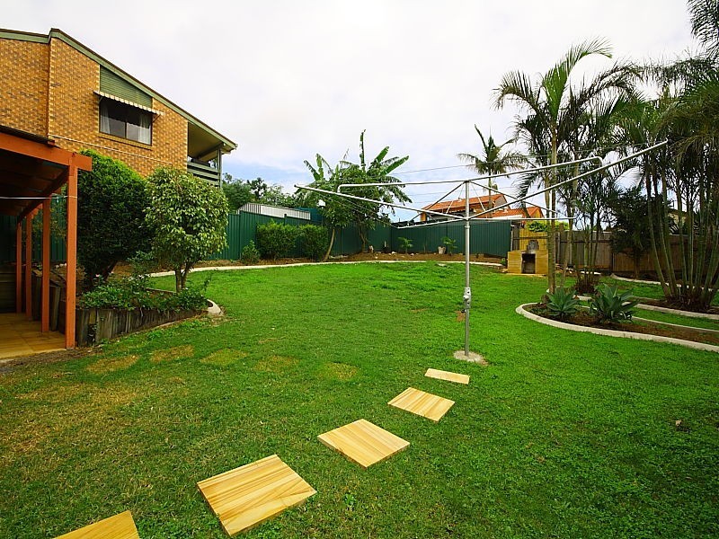 66 Brownie Street, Jamboree Heights QLD 4074
