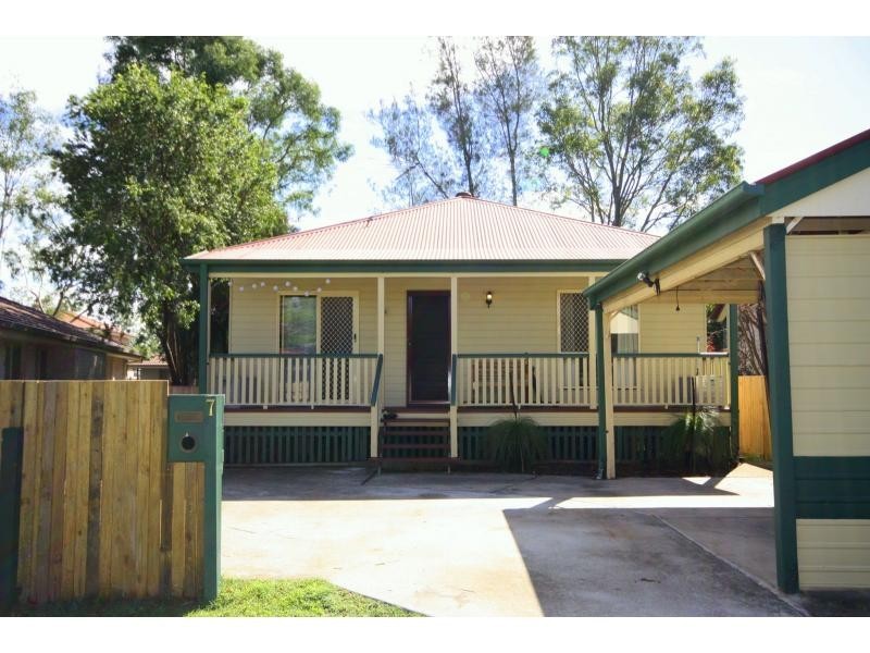 7 Owen Stanley Place, Darra QLD 4076