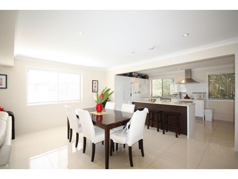 42 Tanglewood Street, Middle Park QLD 4074