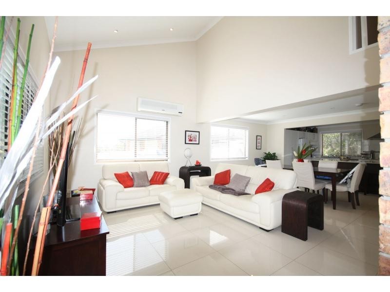 42 Tanglewood Street, Middle Park QLD 4074