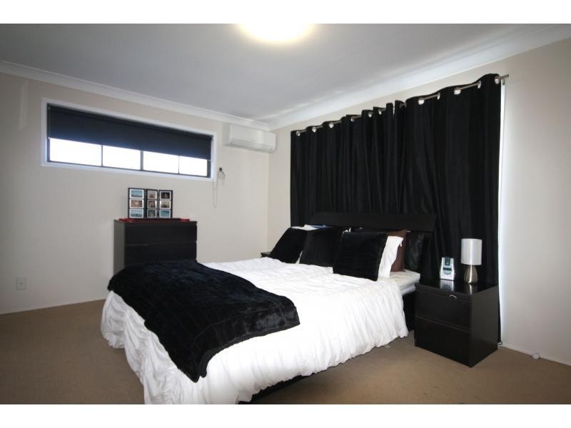 42 Tanglewood Street, Middle Park QLD 4074