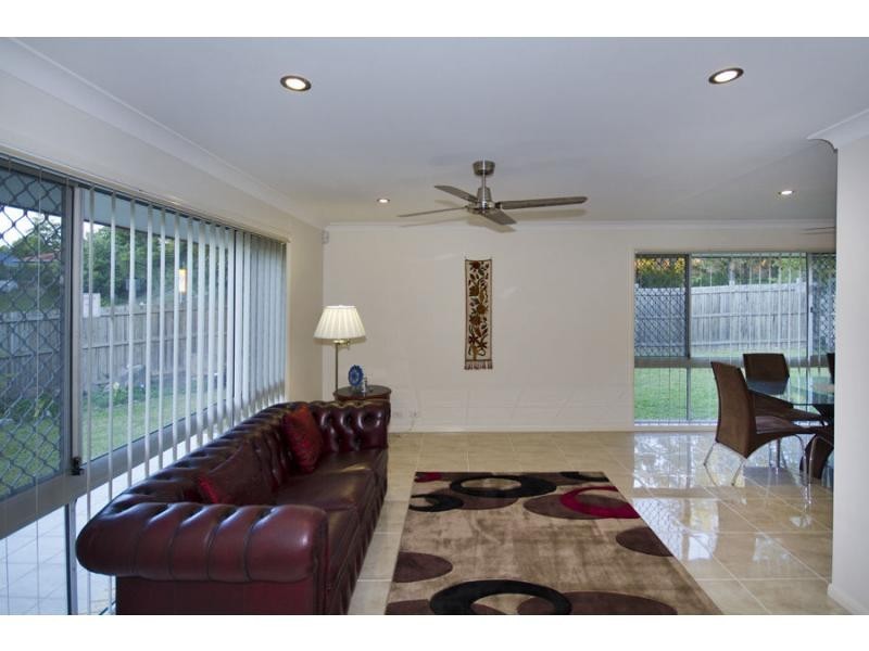 Jindalee QLD 4074