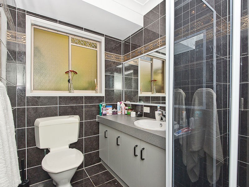 Mount Ommaney QLD 4074