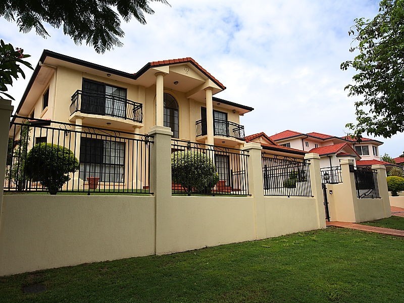 Westlake QLD 4074