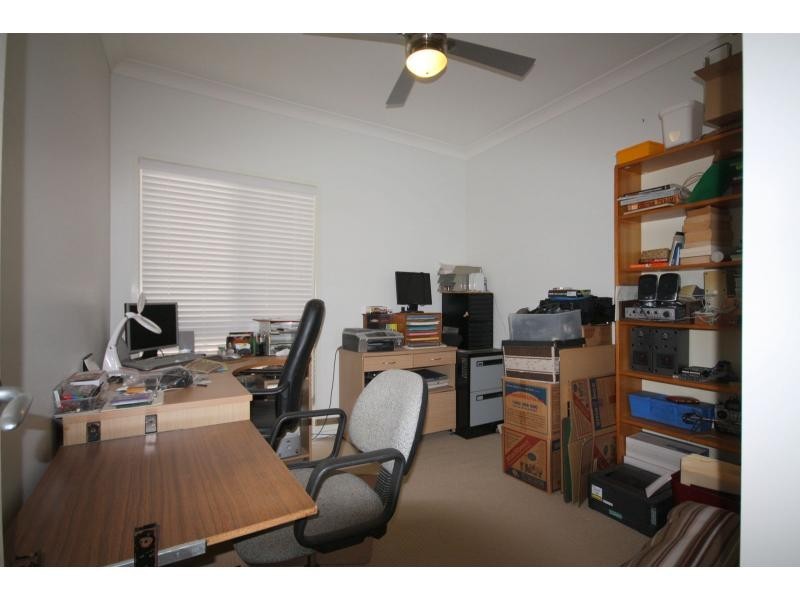 42 Summit Drive, Springfield Lakes QLD 4300