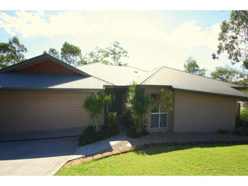 42 Summit Drive, Springfield Lakes QLD 4300