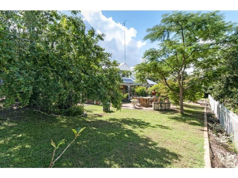 34 Hannah Street, Mount Ommaney QLD 4074