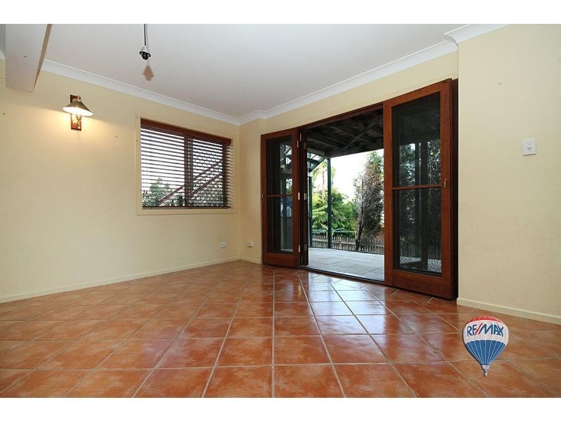 Sinnamon Park QLD 4073