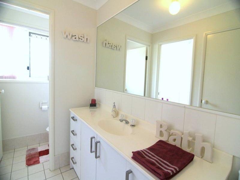 1 Bridle Court, Sumner QLD 4074