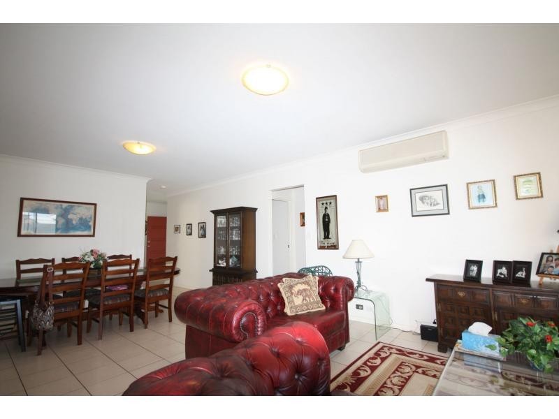 11/88 Greenway Circuit, Mount Ommaney QLD 4074