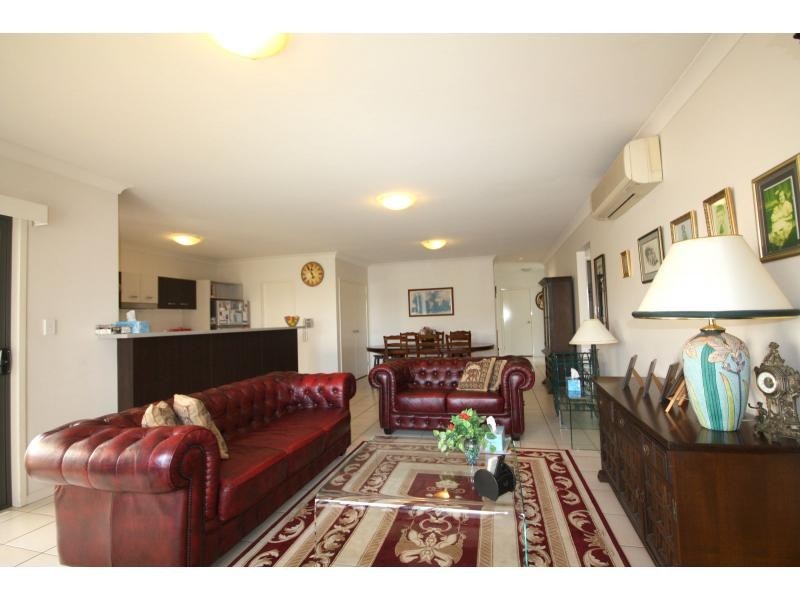 11/88 Greenway Circuit, Mount Ommaney QLD 4074