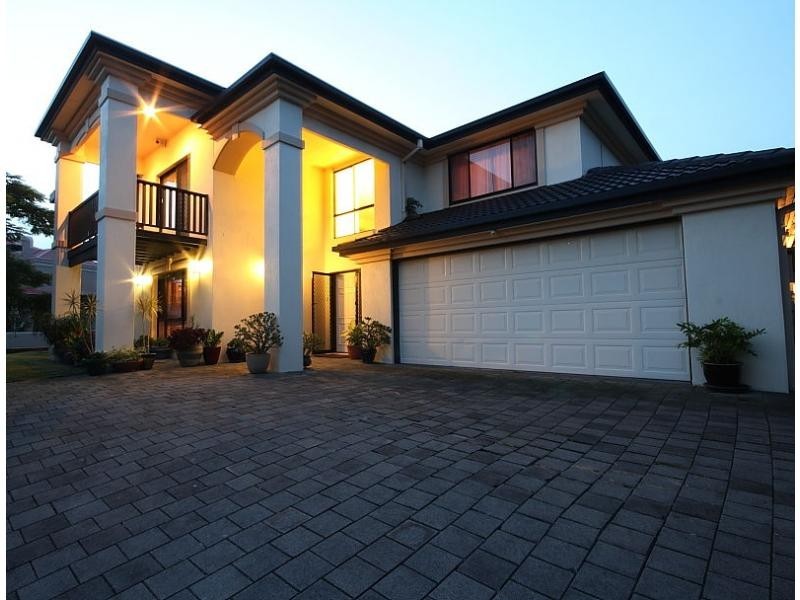 49 Debussy Place, Mount Ommaney QLD 4074