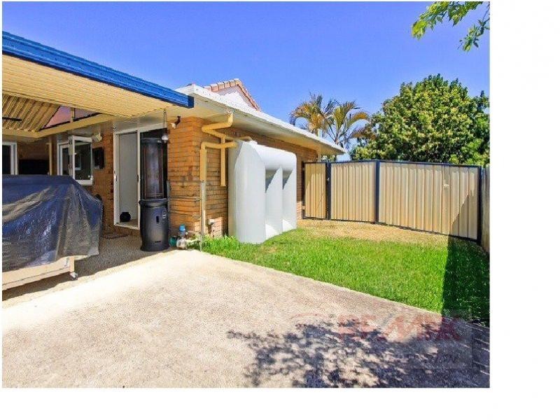 496 Westlake Drive, Riverhills QLD 4074