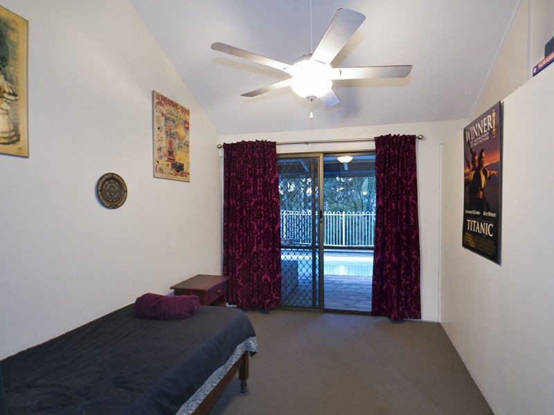 Mount Ommaney QLD 4074