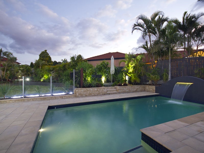 7 Cowal Close, Westlake QLD 4074