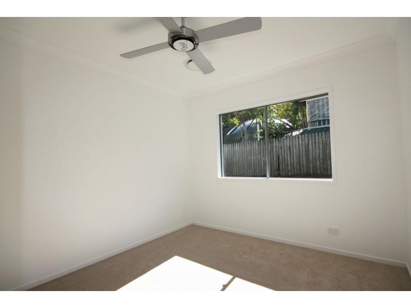 62 Hannah Street, Mount Ommaney QLD 4074