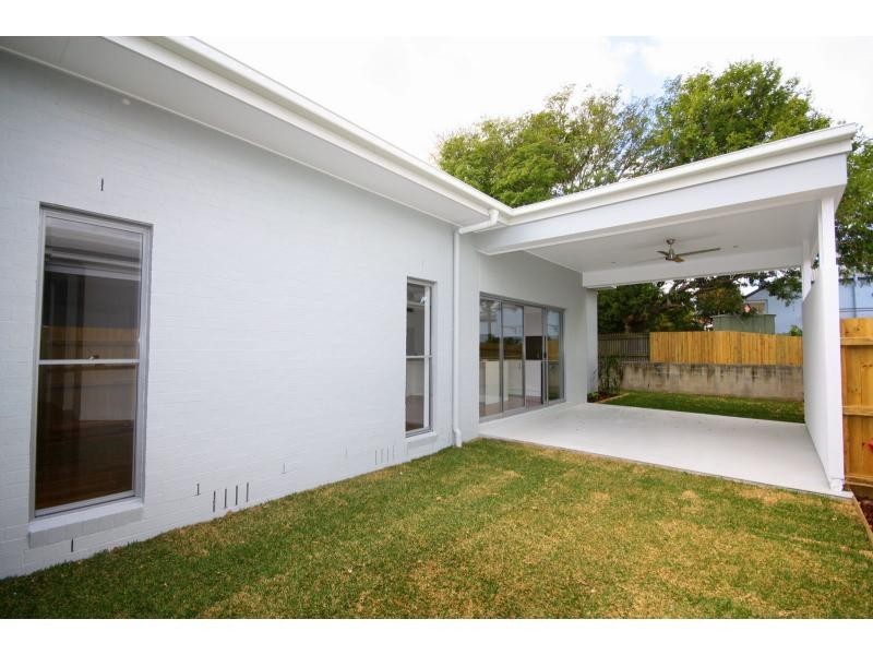 62 Hannah Street, Mount Ommaney QLD 4074