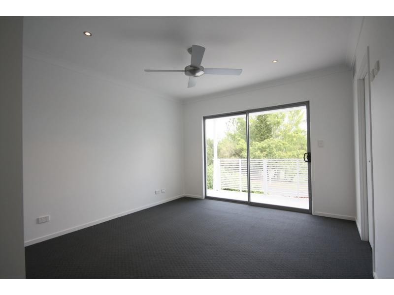 43 Westlake Drive, Mount Ommaney QLD 4074