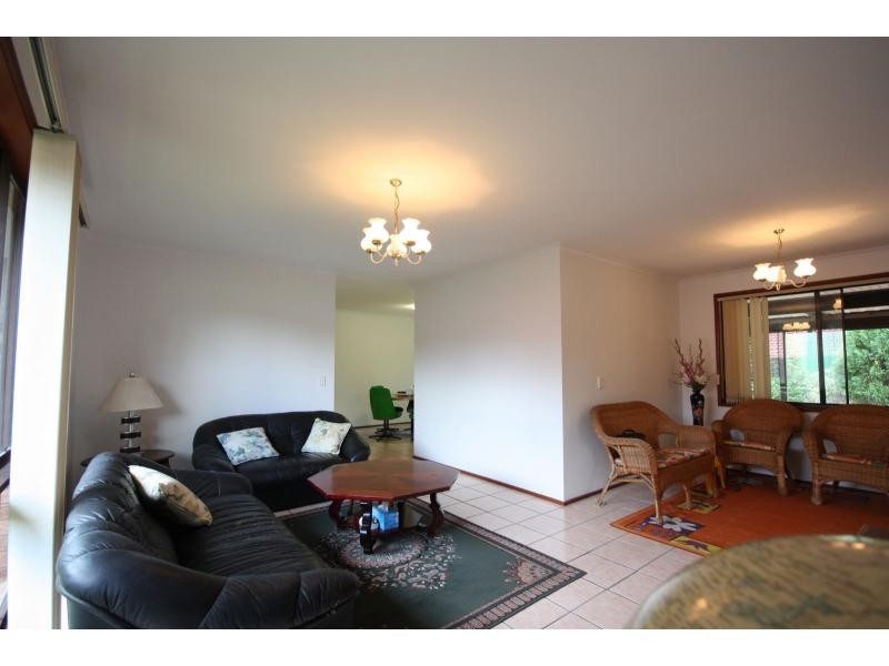 Sinnamon Park QLD 4073